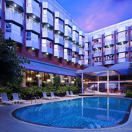 Le Meridien Bangalore Esterno foto