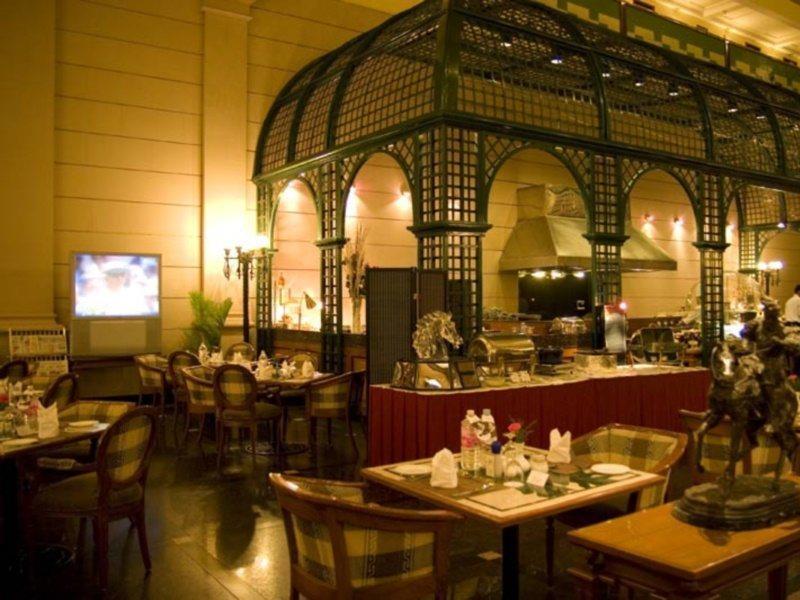 Le Meridien Bangalore Esterno foto