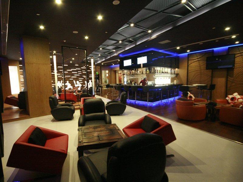 Le Meridien Bangalore Esterno foto