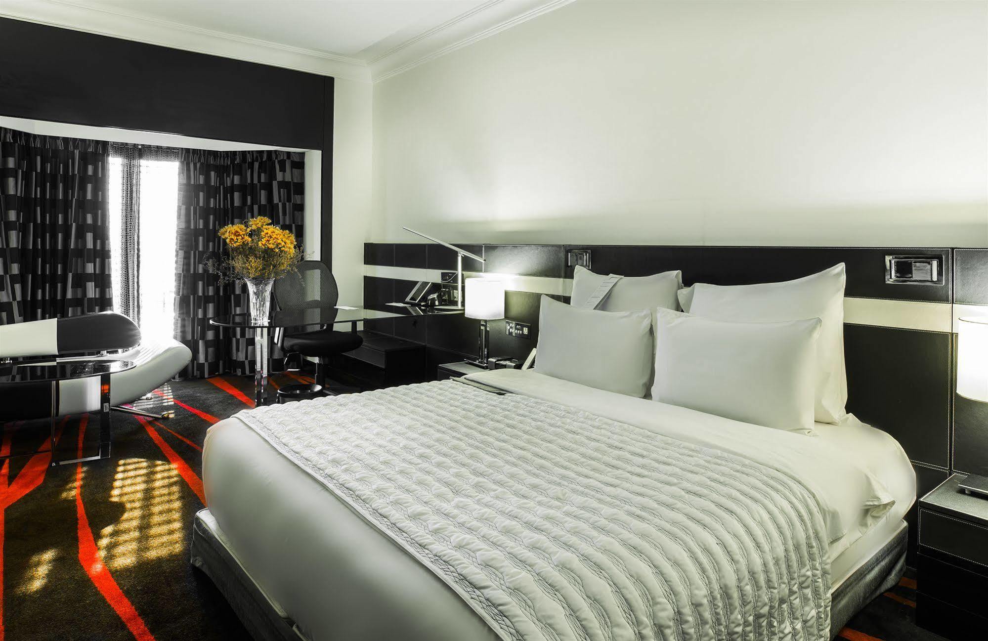 Le Meridien Bangalore Esterno foto