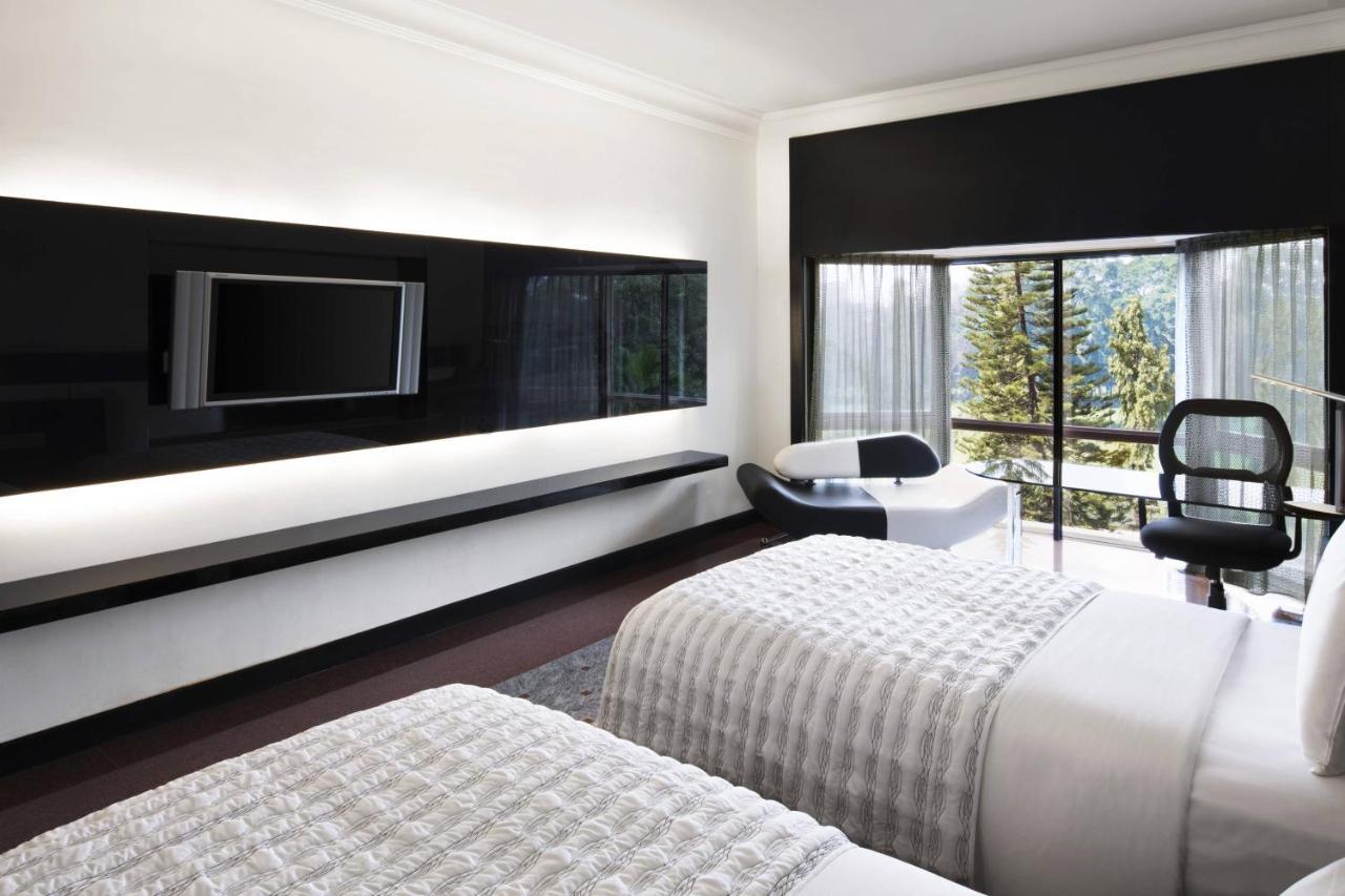 Le Meridien Bangalore Esterno foto