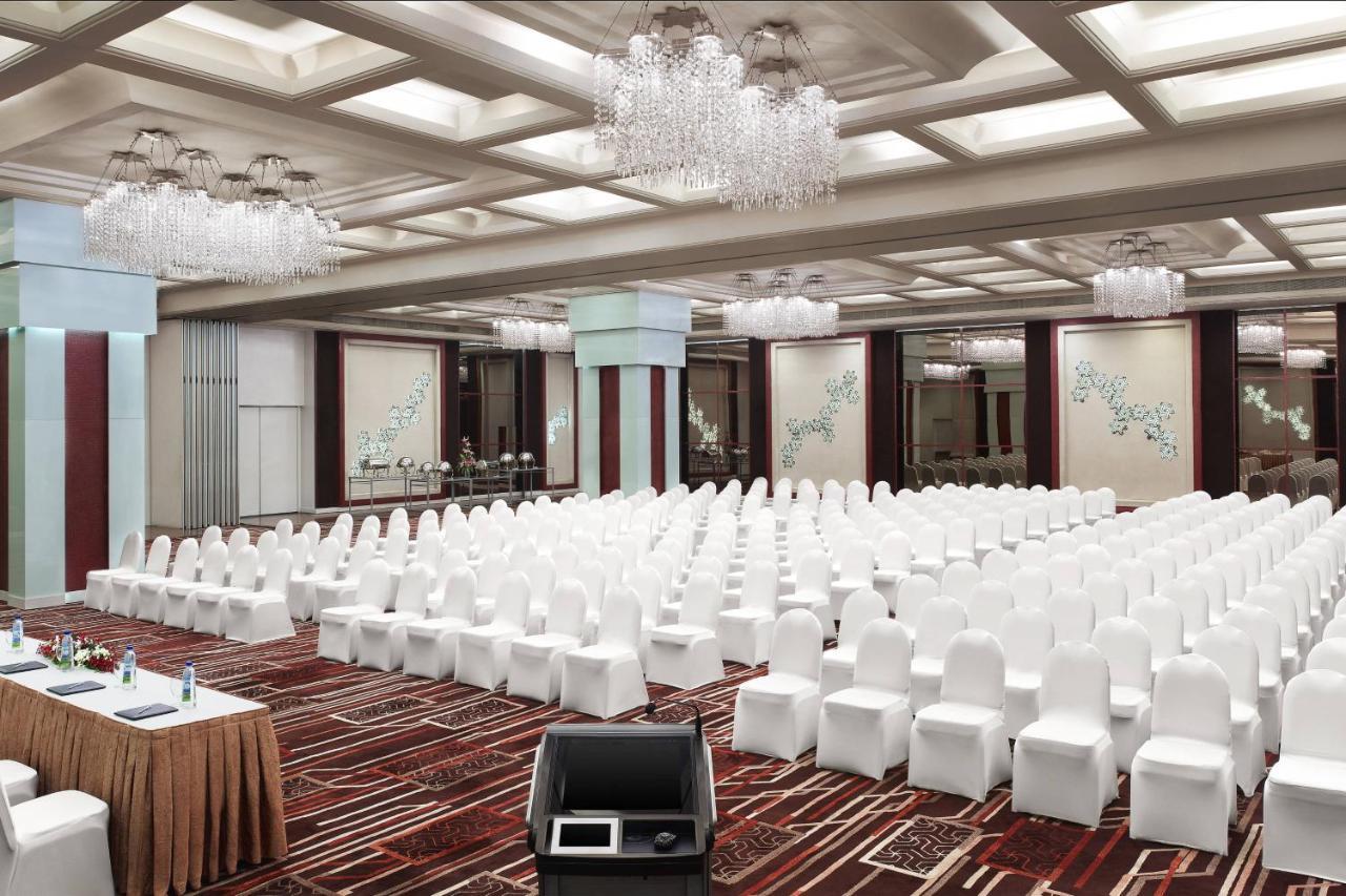 Le Meridien Bangalore Esterno foto