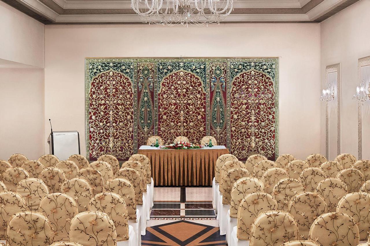Le Meridien Bangalore Esterno foto